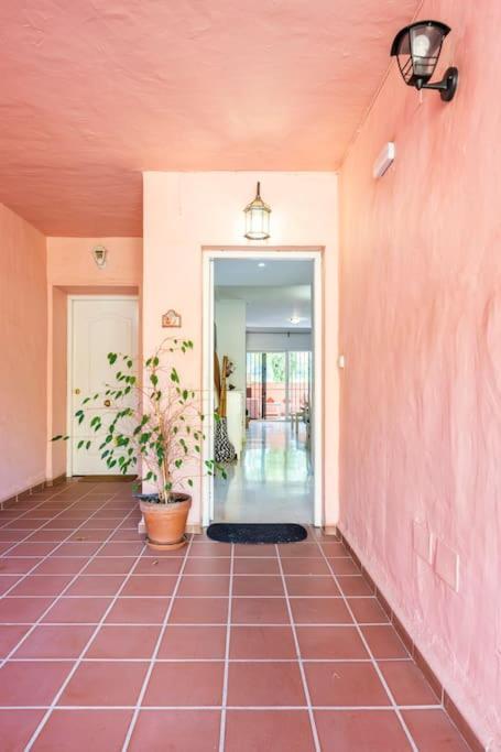Apartamento En Marbella Guadalmina Primera Linea De Campo De Golf Los Cartujanos Exterior foto
