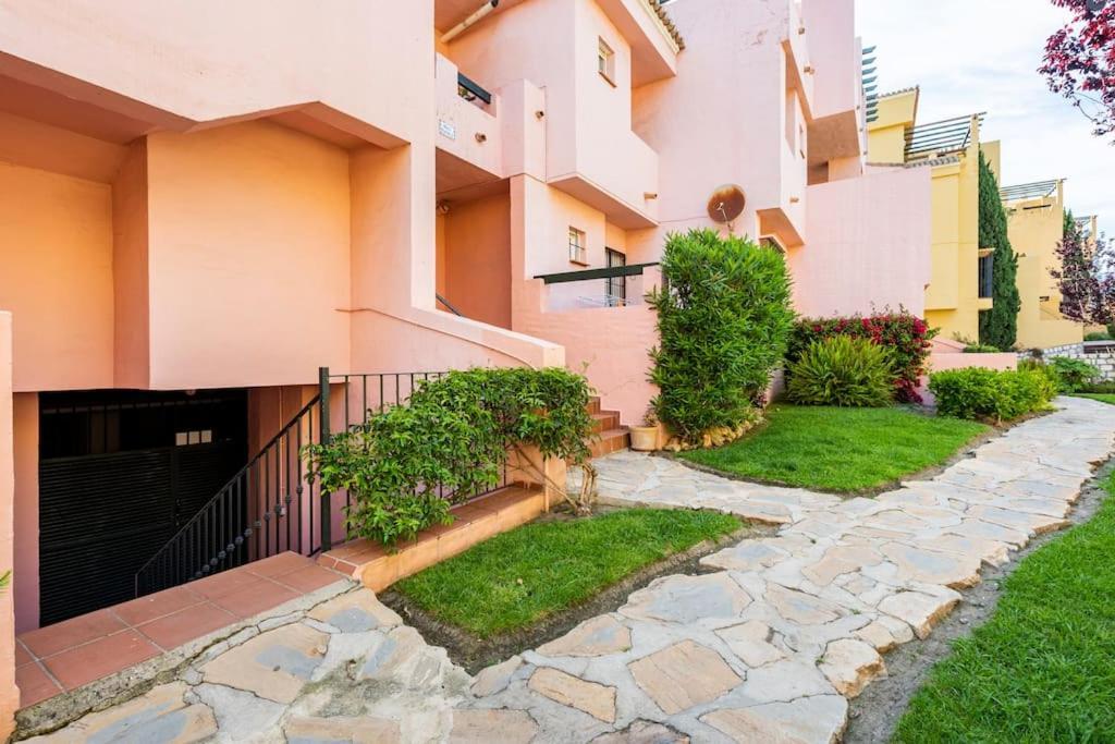 Apartamento En Marbella Guadalmina Primera Linea De Campo De Golf Los Cartujanos Exterior foto